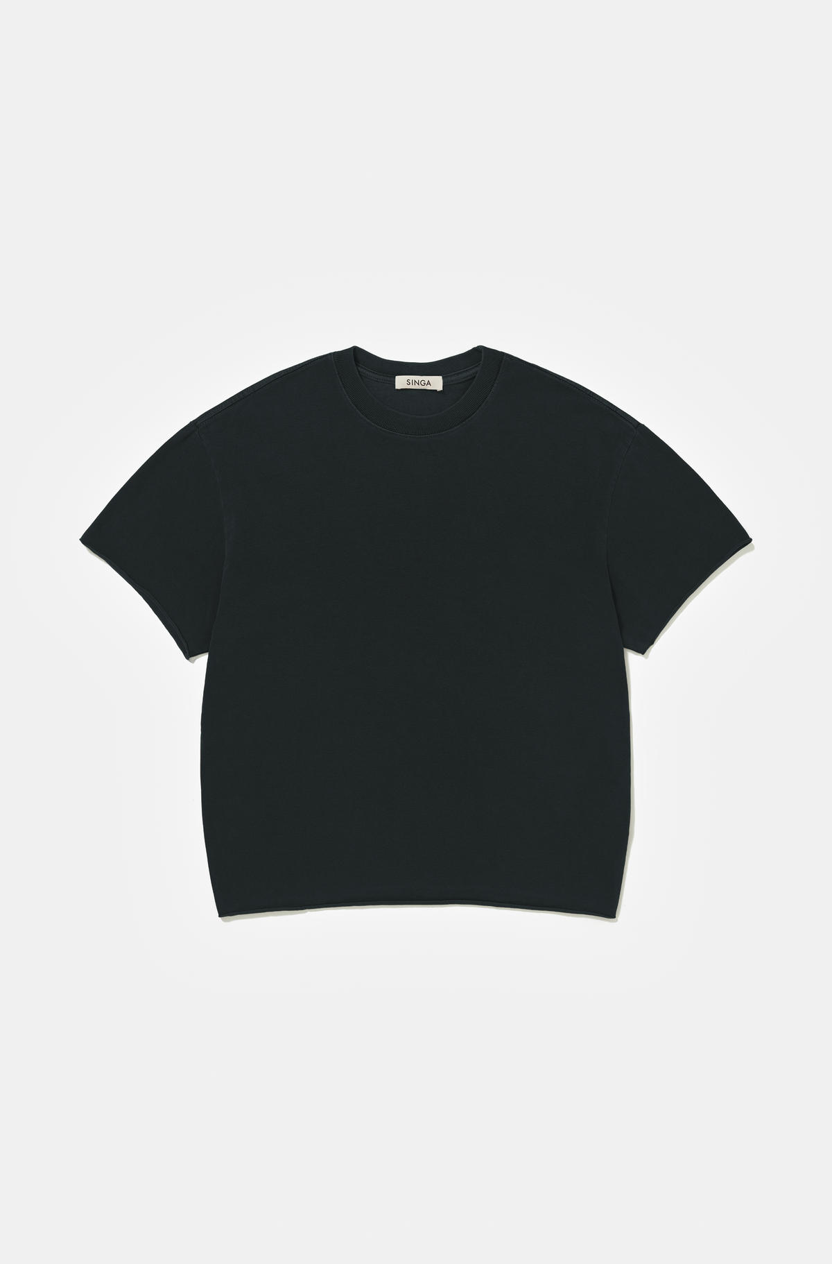 Camiseta Boxy Regular Preto Cationizado Corte a Fio