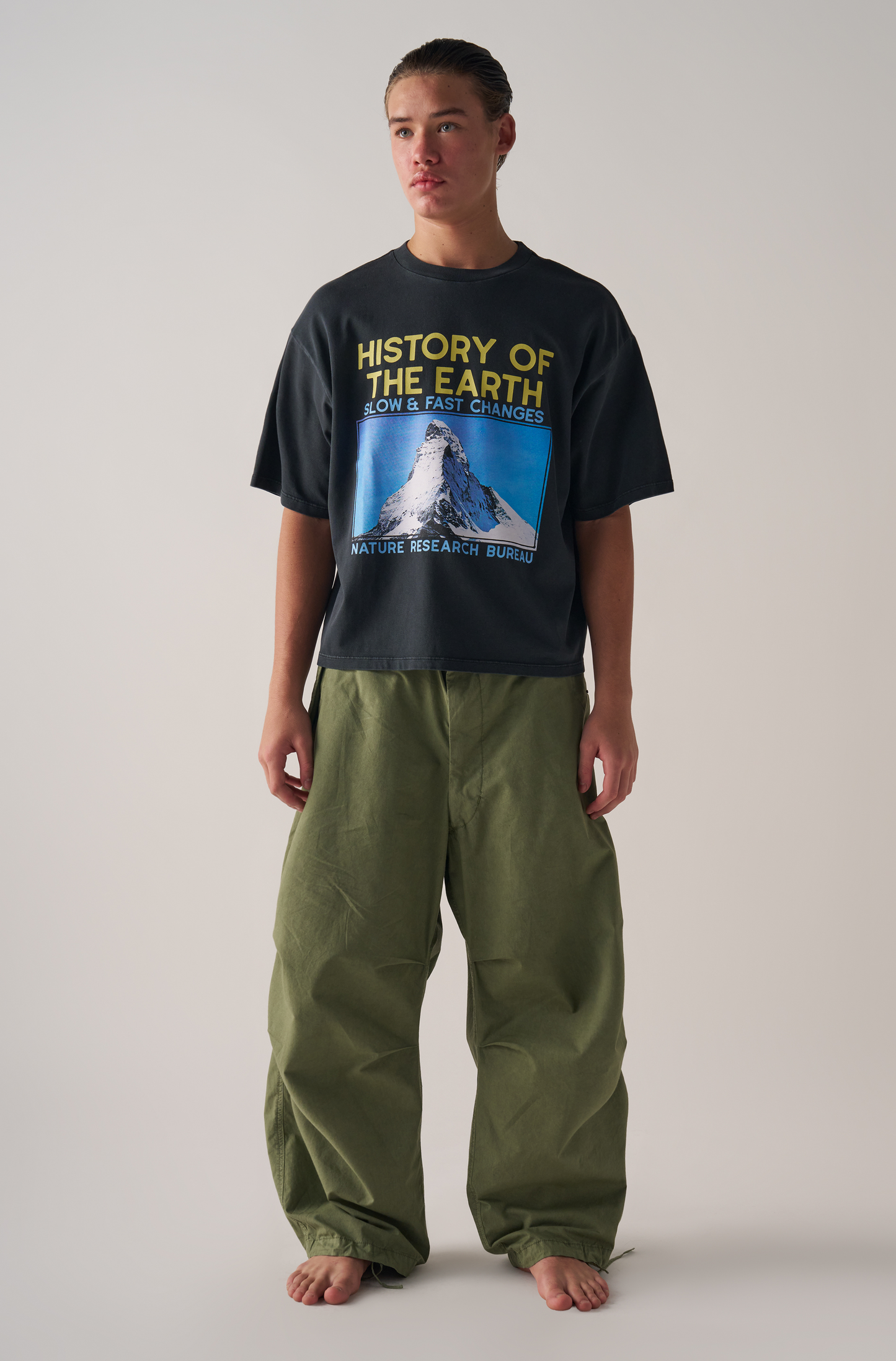 Camiseta Boxy Over History Of Earth