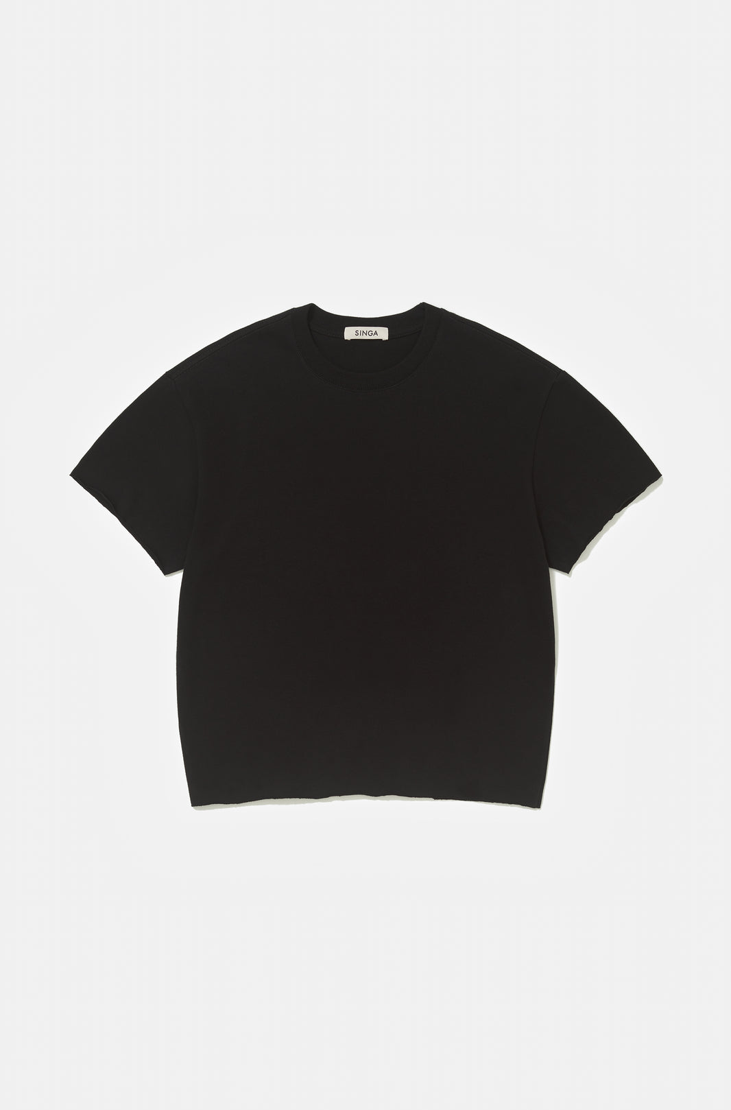 Camiseta Boxy Regular Preta Corte a Fio