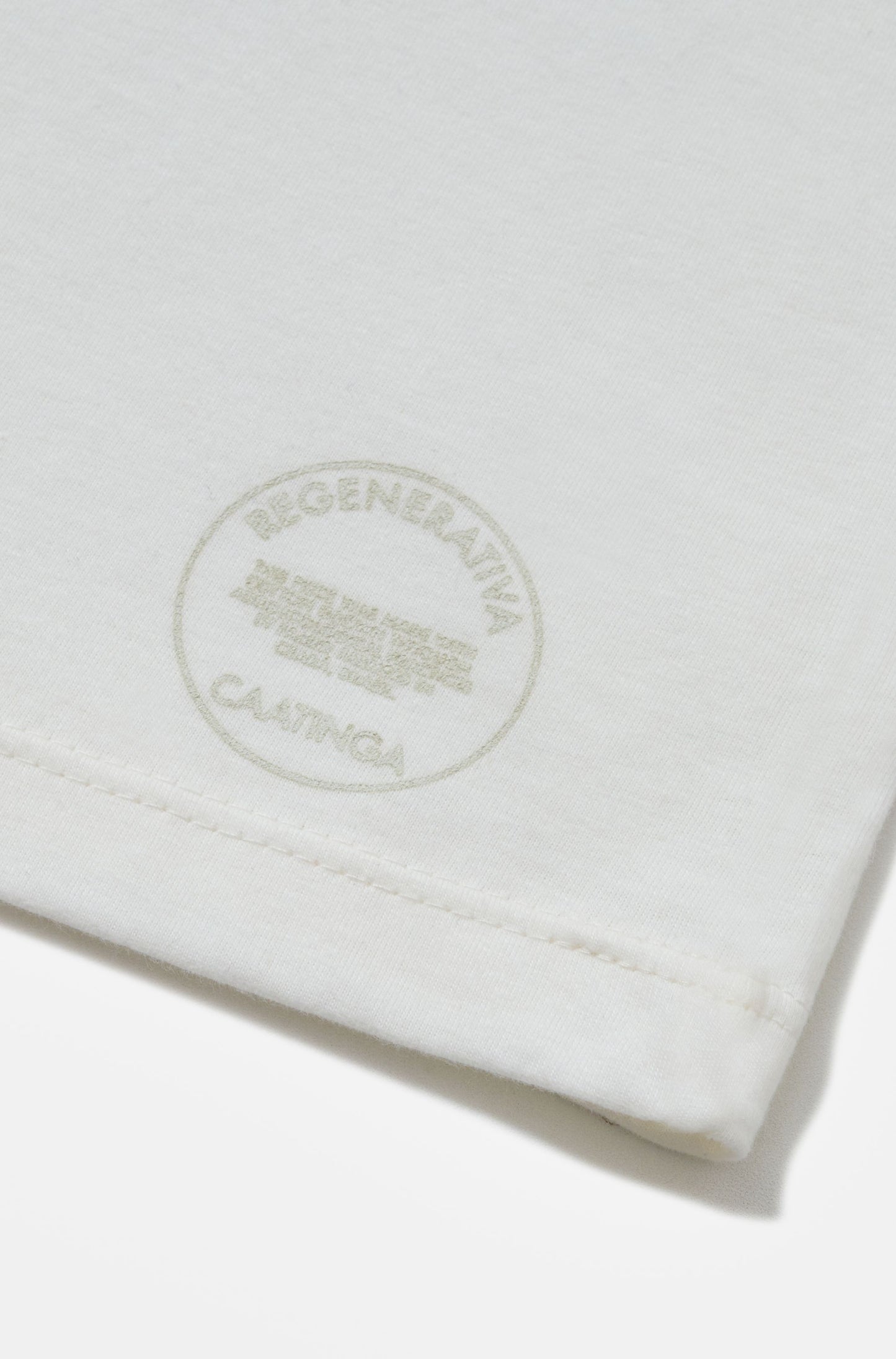 REGULAR REGENERATIVA™ OFF-WHITE